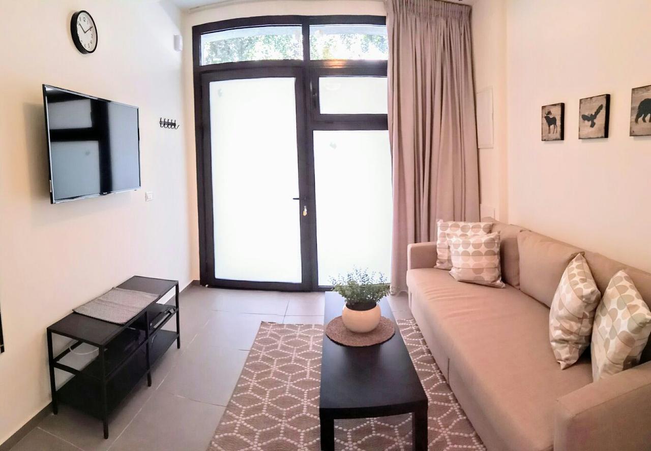 Beautiful Studio On Jerusalem Boulevard Тель-Авив Экстерьер фото